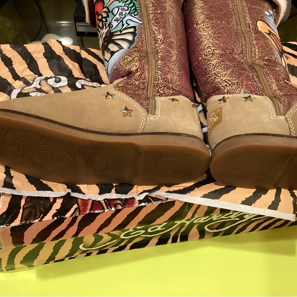 Ed Hardy boots - Picture 3 of 8
